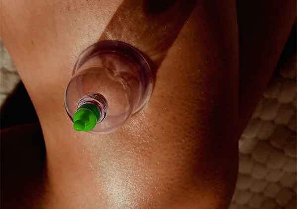 Les Rituels de Mana - Massage aux ventouses 03 Les Rituels de Mana - Massage aux ventouses 03